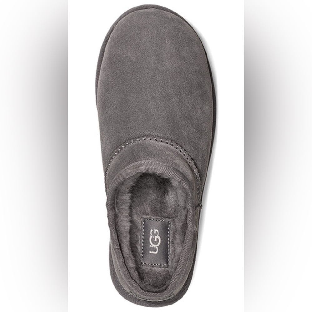 Like New! 'UGG' Grey Classic Suede Slippers everyday slide in Sz 7! Great color! - Picture 4 of 4